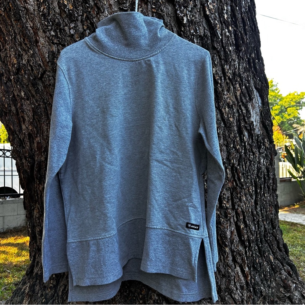 Ariat REAL Funnel Women’s Sweatshirt SZ:L - Picture 2 of 8